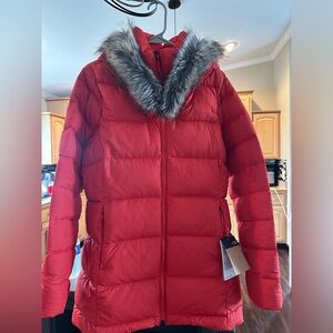North Face women’s red coat new with tags